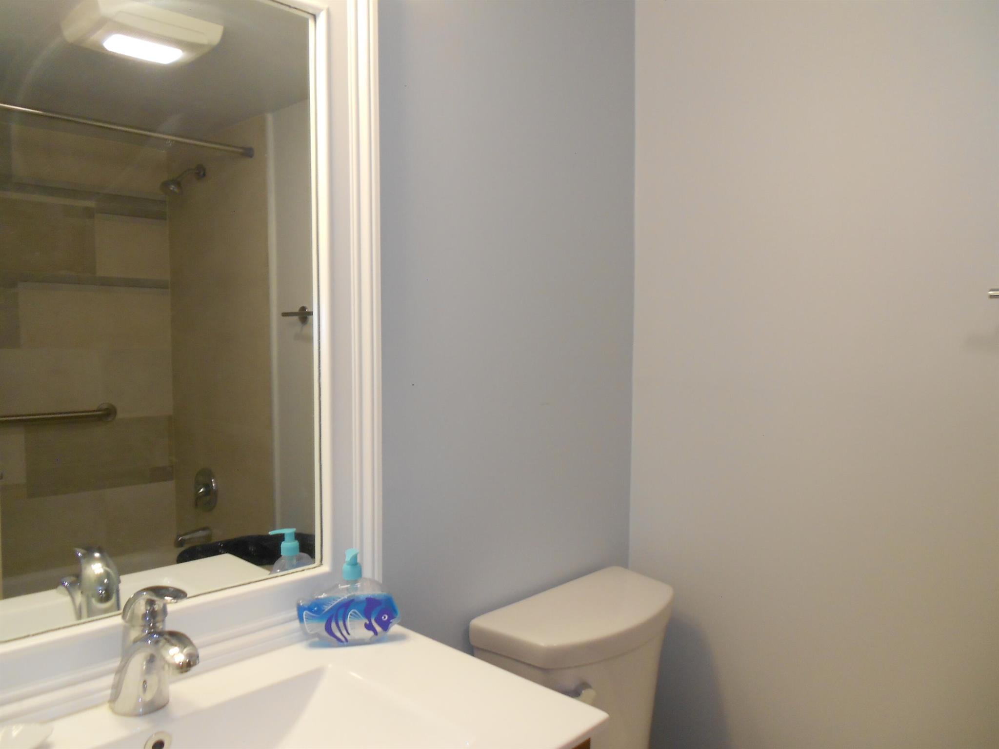 PALM GREENS AT VILLA DEL RAY CONDO II - Residential Lease