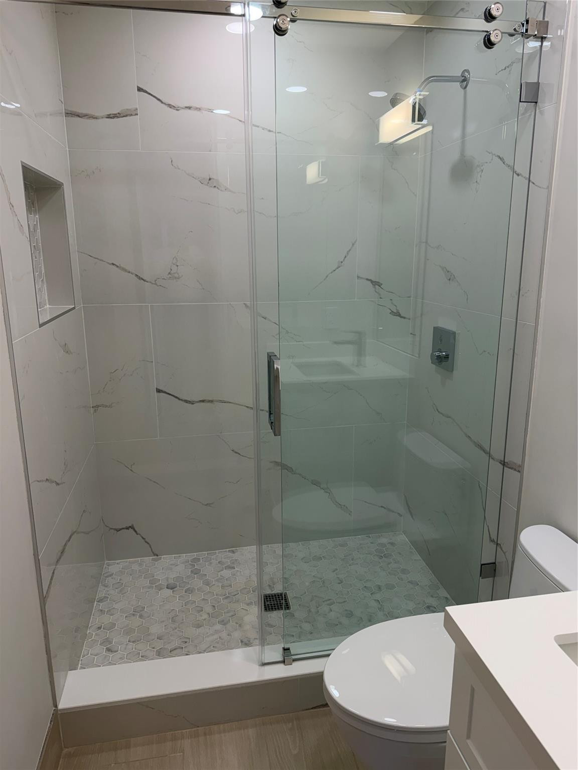 6347 Bay Club Drive 3