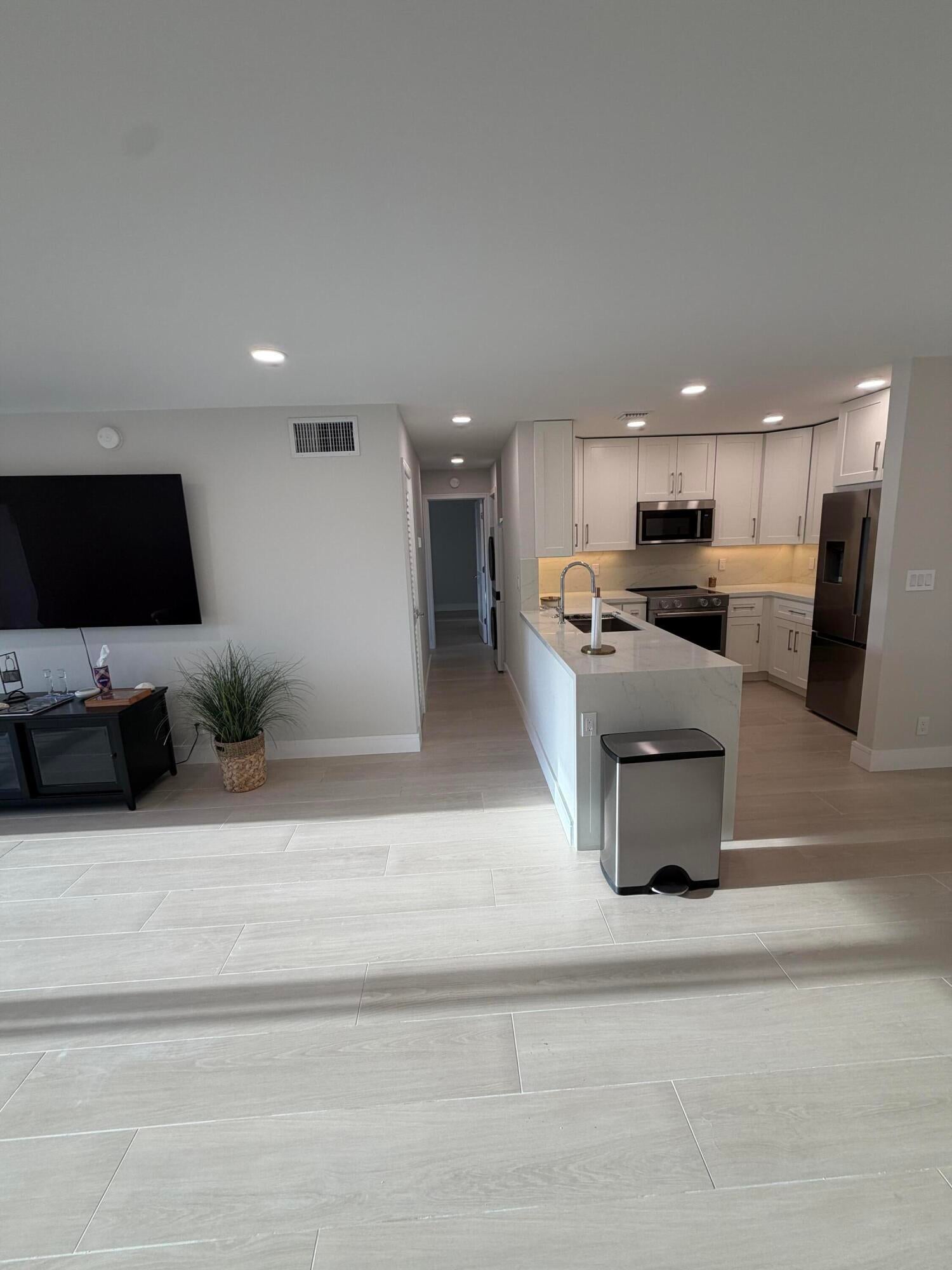 6347 Bay Club Drive 3
