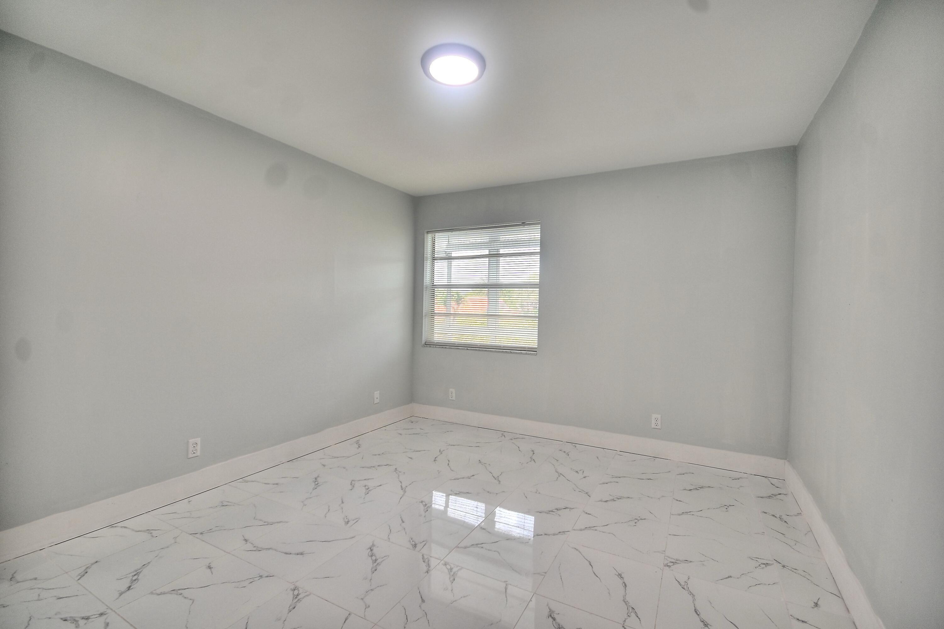 KINGS POINT NORMANDY CONDOS - Residential Lease