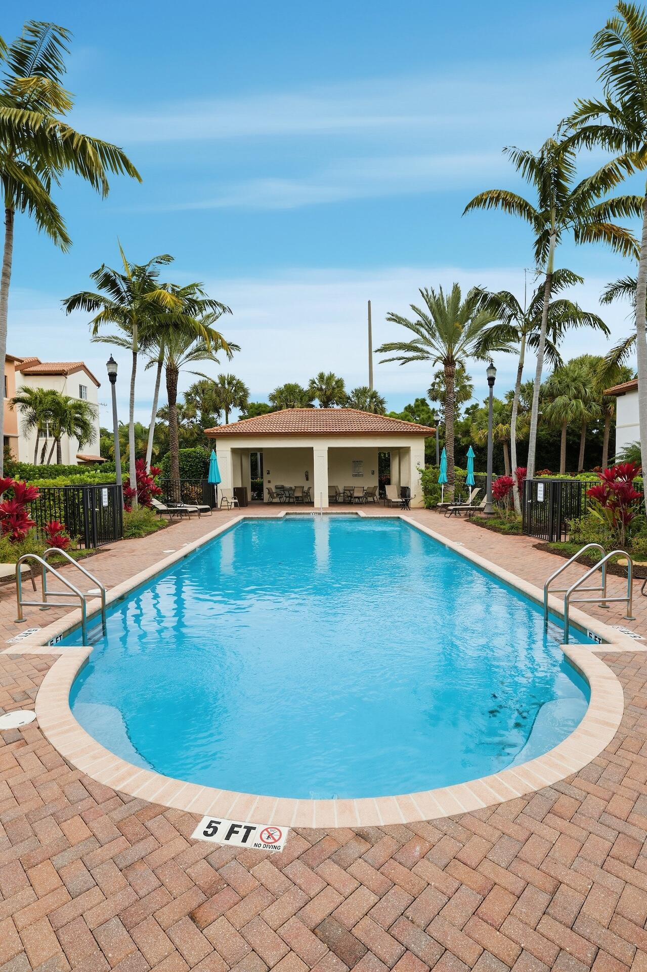 LIBRARY COMMONS - Residential Lease