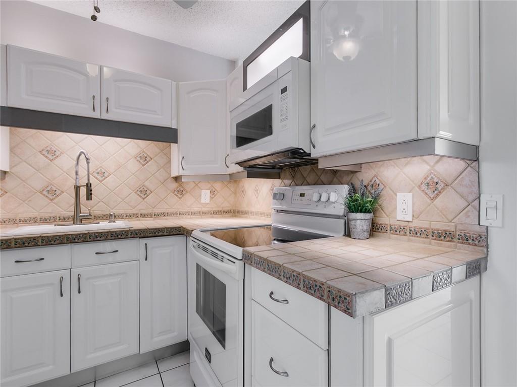 ROLEN LAKE GARDENS COOP - Residential