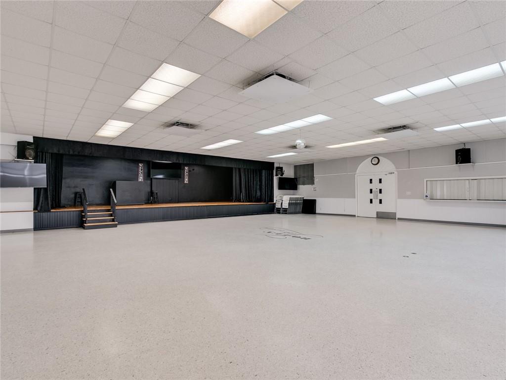 ROLEN LAKE GARDENS COOP - Residential