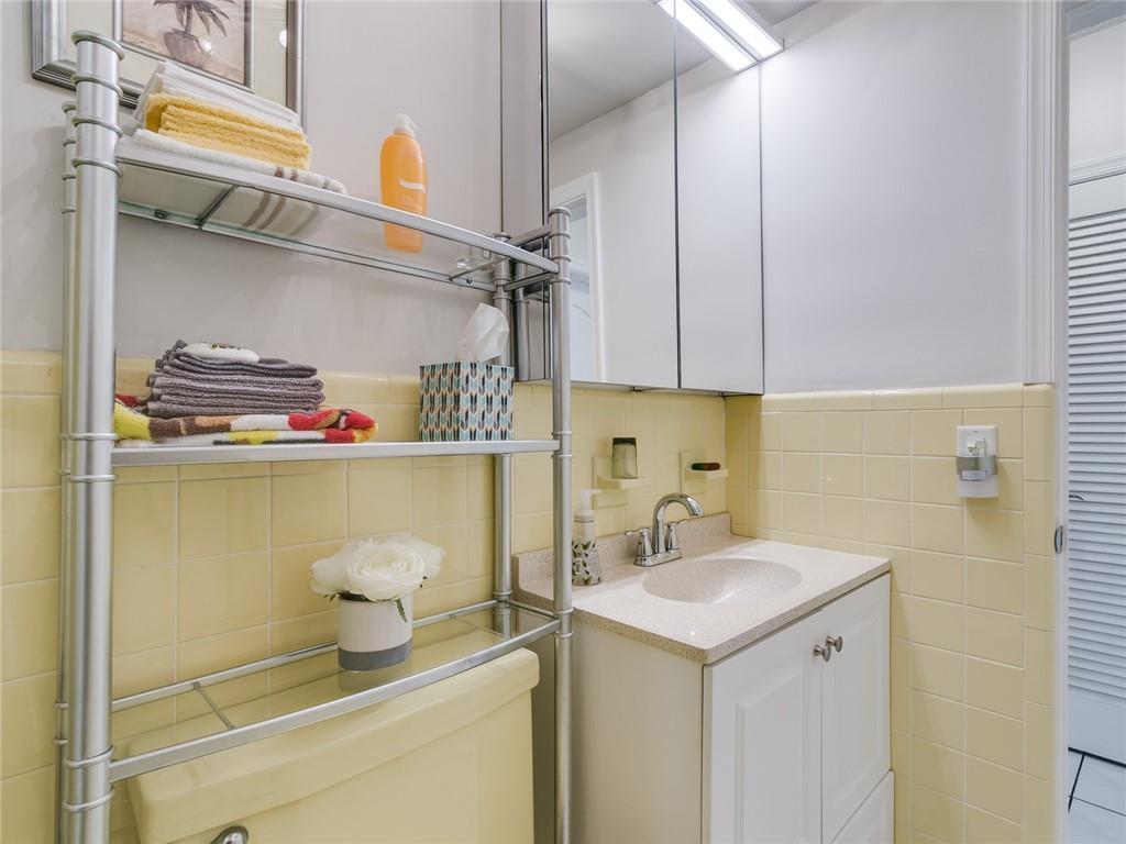 ROLEN LAKE GARDENS COOP - Residential