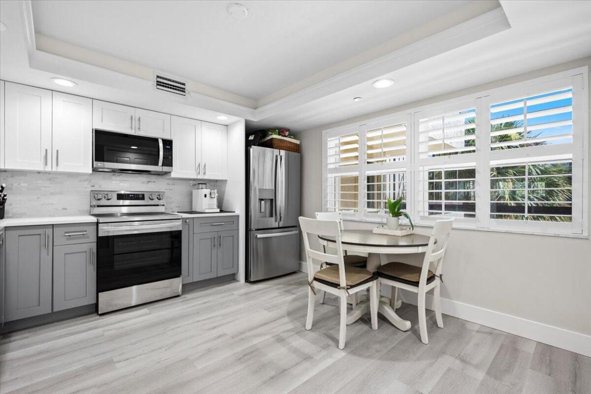 EVERGLADES OF NORTH PALM BEACH - Residential