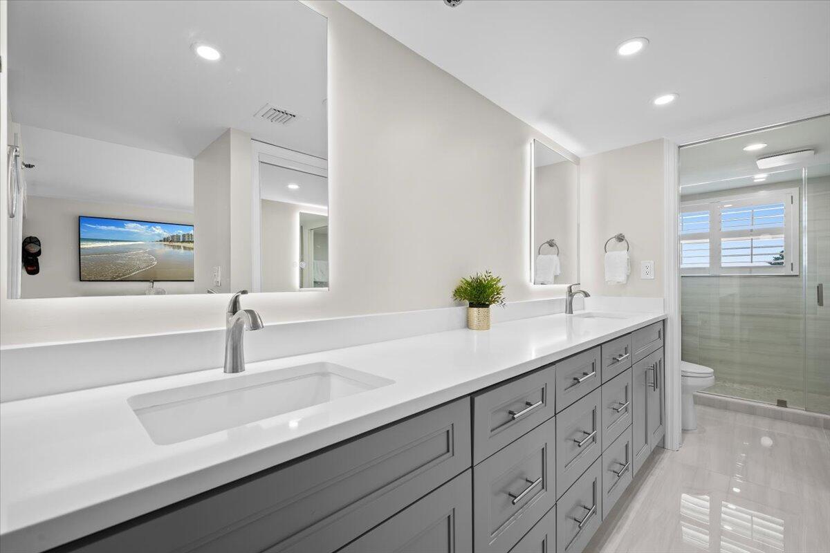 EVERGLADES OF NORTH PALM - Residential