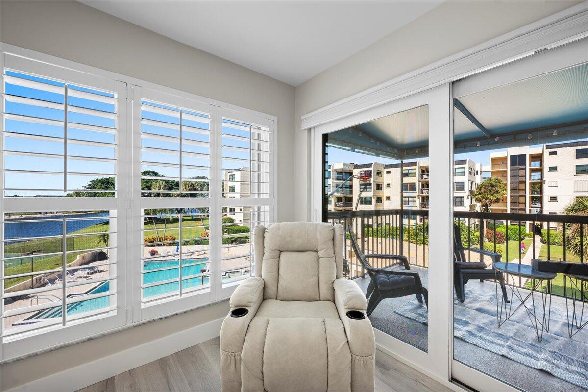 EVERGLADES OF NORTH PALM - Residential