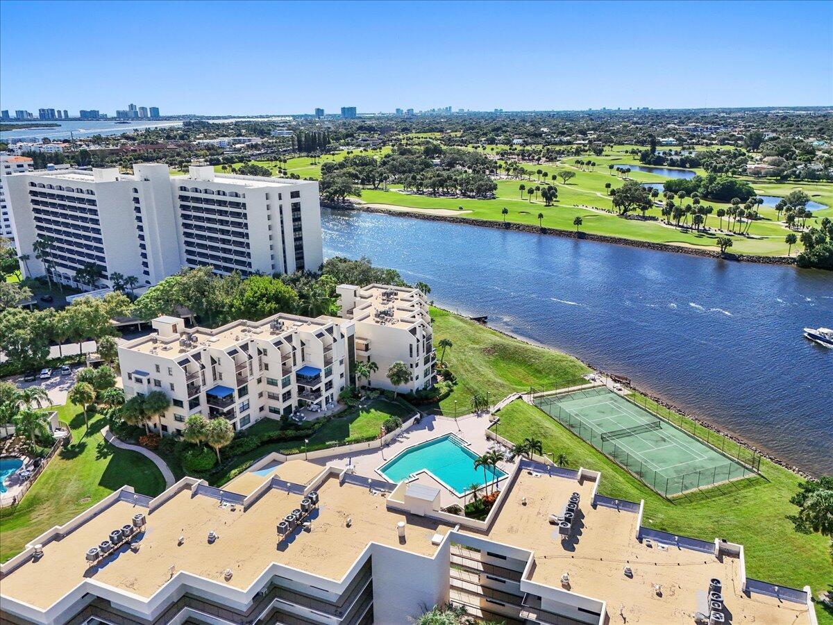 EVERGLADES OF NORTH PALM - Residential