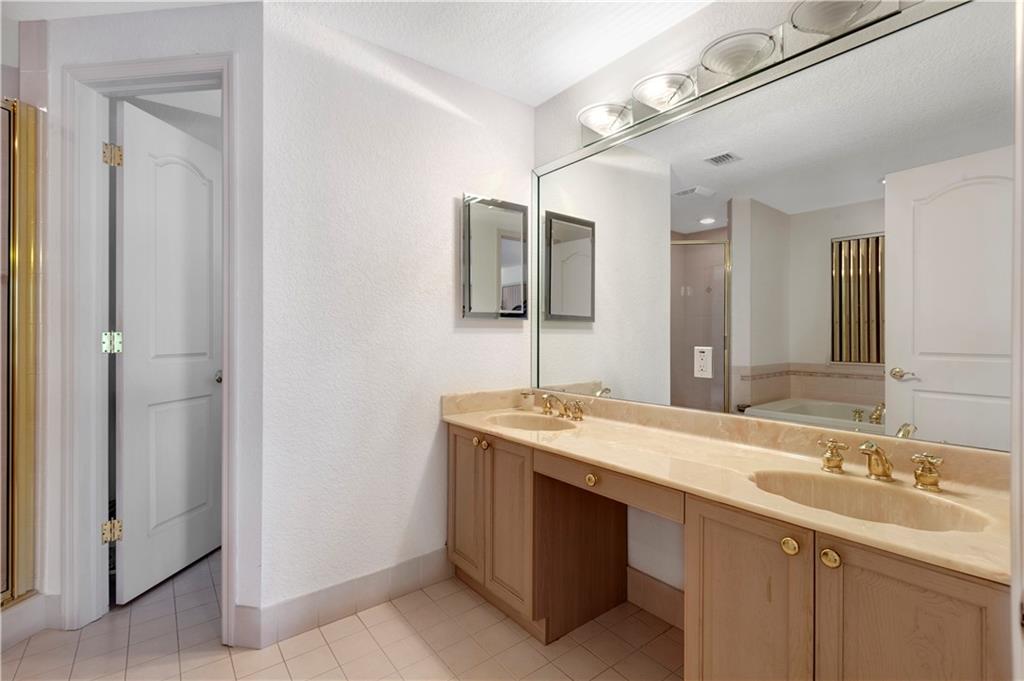 Lauderdale Beach - Residential