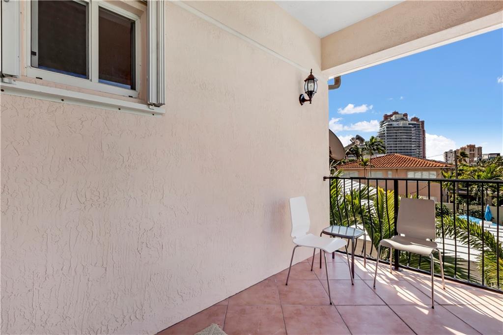 Lauderdale Beach - Residential