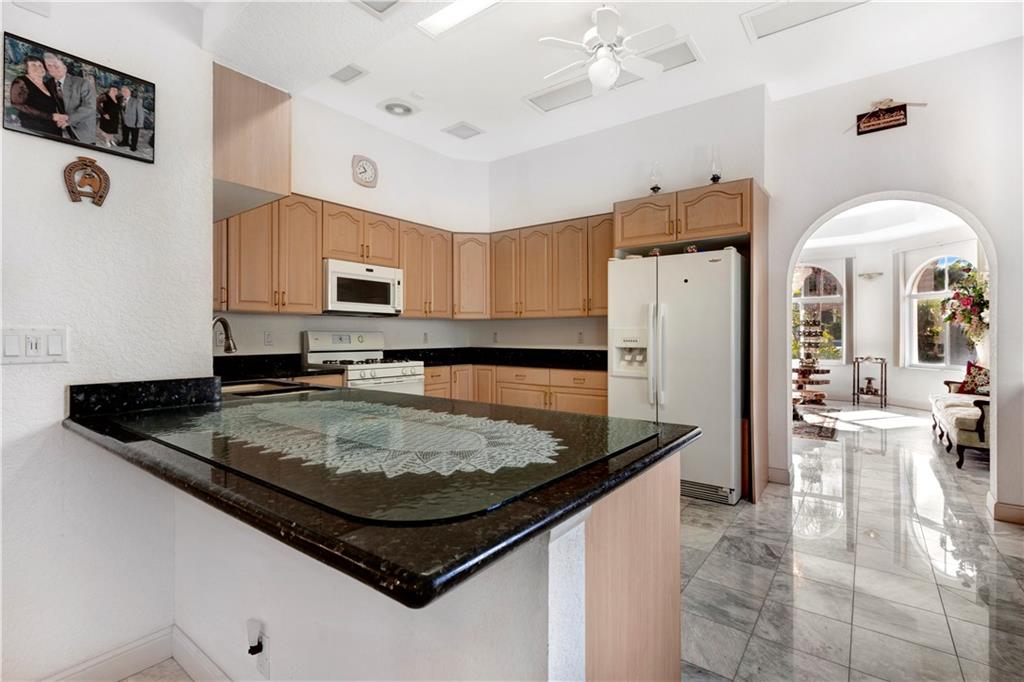 Lauderdale Beach - Residential