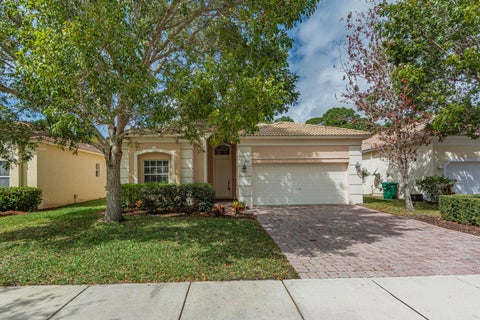 Photo of 5717 SPANISH RIVER Road, Fort Pierce, FL 34951 (MLS # B26071005)