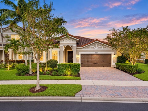 Tiny photo for 8561 LAKESIDE Bend, Parkland, FL 33076 (MLS # B26069265)