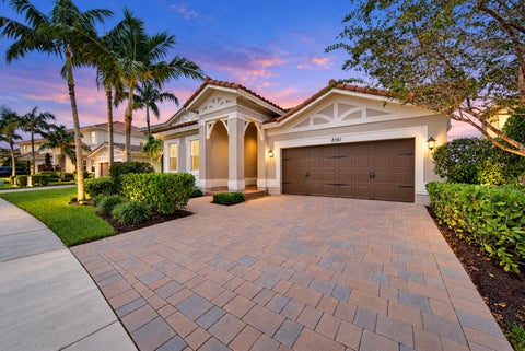 Tiny photo for 8561 LAKESIDE Bend, Parkland, FL 33076 (MLS # B26069265)
