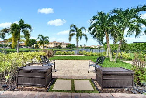 Tiny photo for 8561 LAKESIDE Bend, Parkland, FL 33076 (MLS # B26069265)