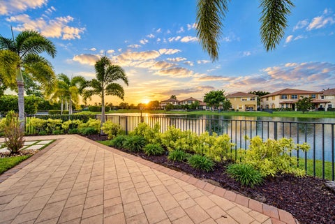 Tiny photo for 8561 LAKESIDE Bend, Parkland, FL 33076 (MLS # B26069265)