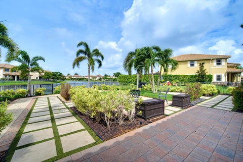 Tiny photo for 8561 LAKESIDE Bend, Parkland, FL 33076 (MLS # B26069265)