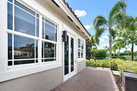 Tiny photo for 8561 LAKESIDE Bend, Parkland, FL 33076 (MLS # B26069265)