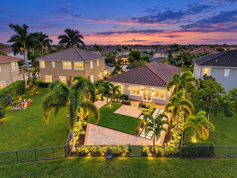Photo of 8561 LAKESIDE Bend, Parkland, FL 33076 (MLS # B26069265)