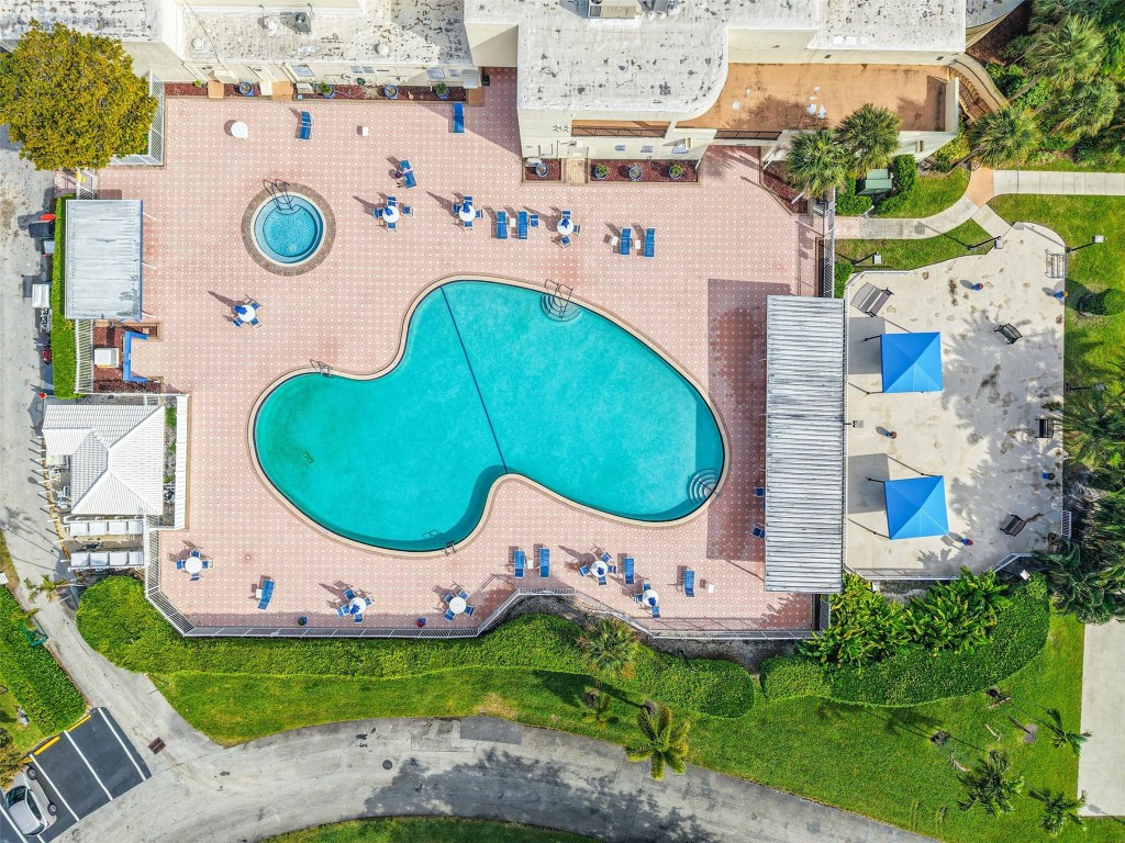 Lauderdale West - Residential