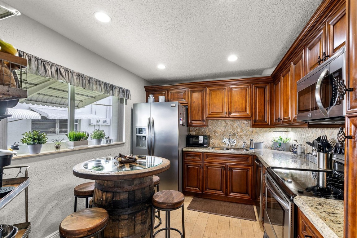 Lauderdale West - Residential