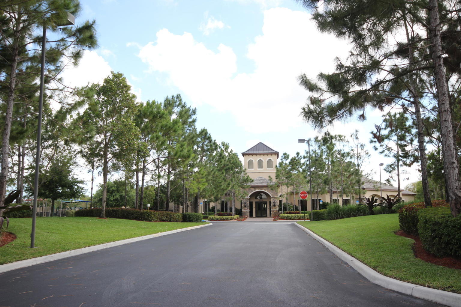 CANYON ISLES 1 - Residential Lease