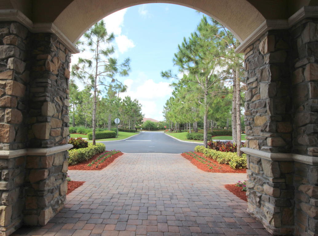 CANYON ISLES 1 - Residential Lease