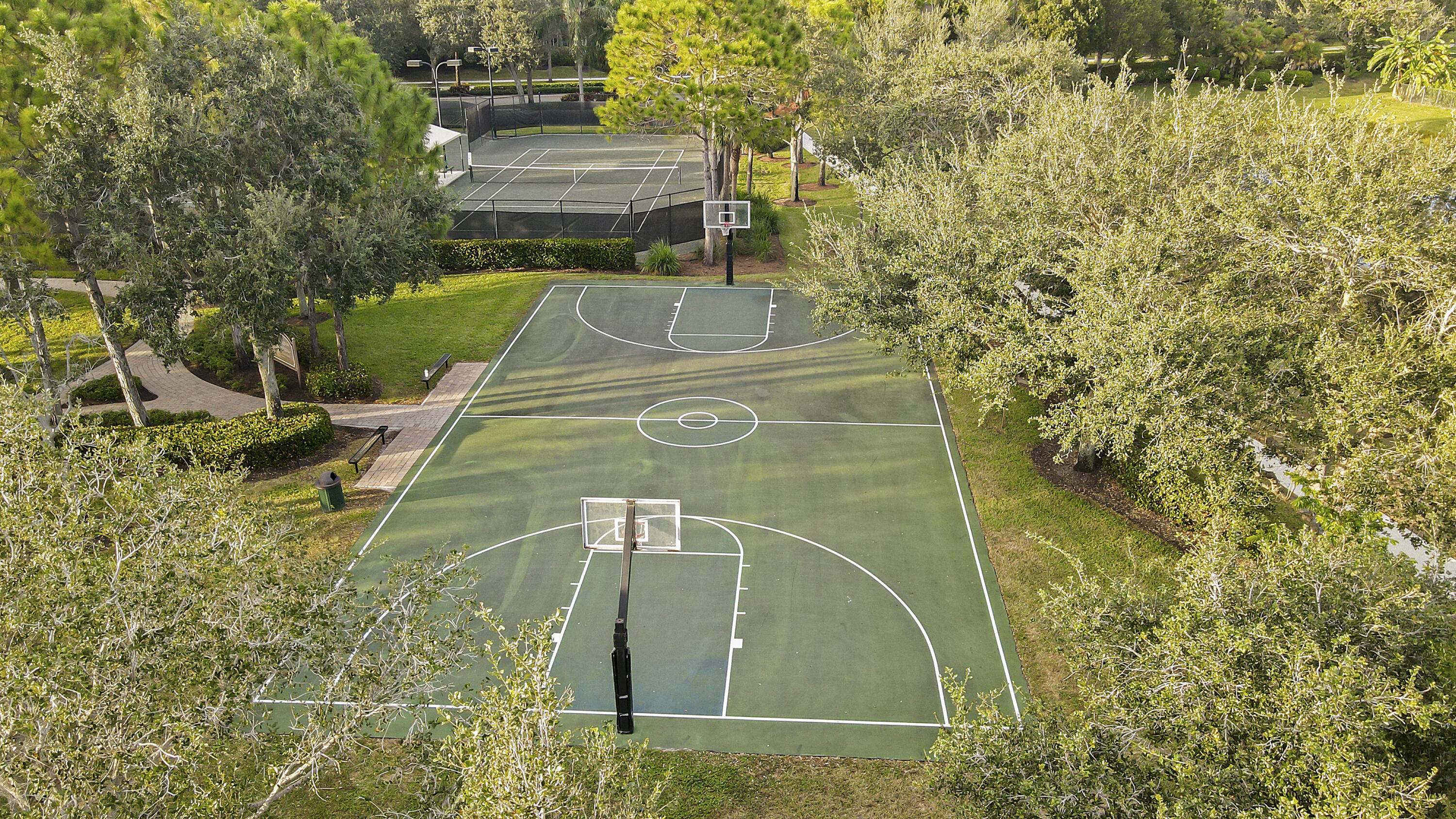 CANYON ISLES 1 - Residential Lease