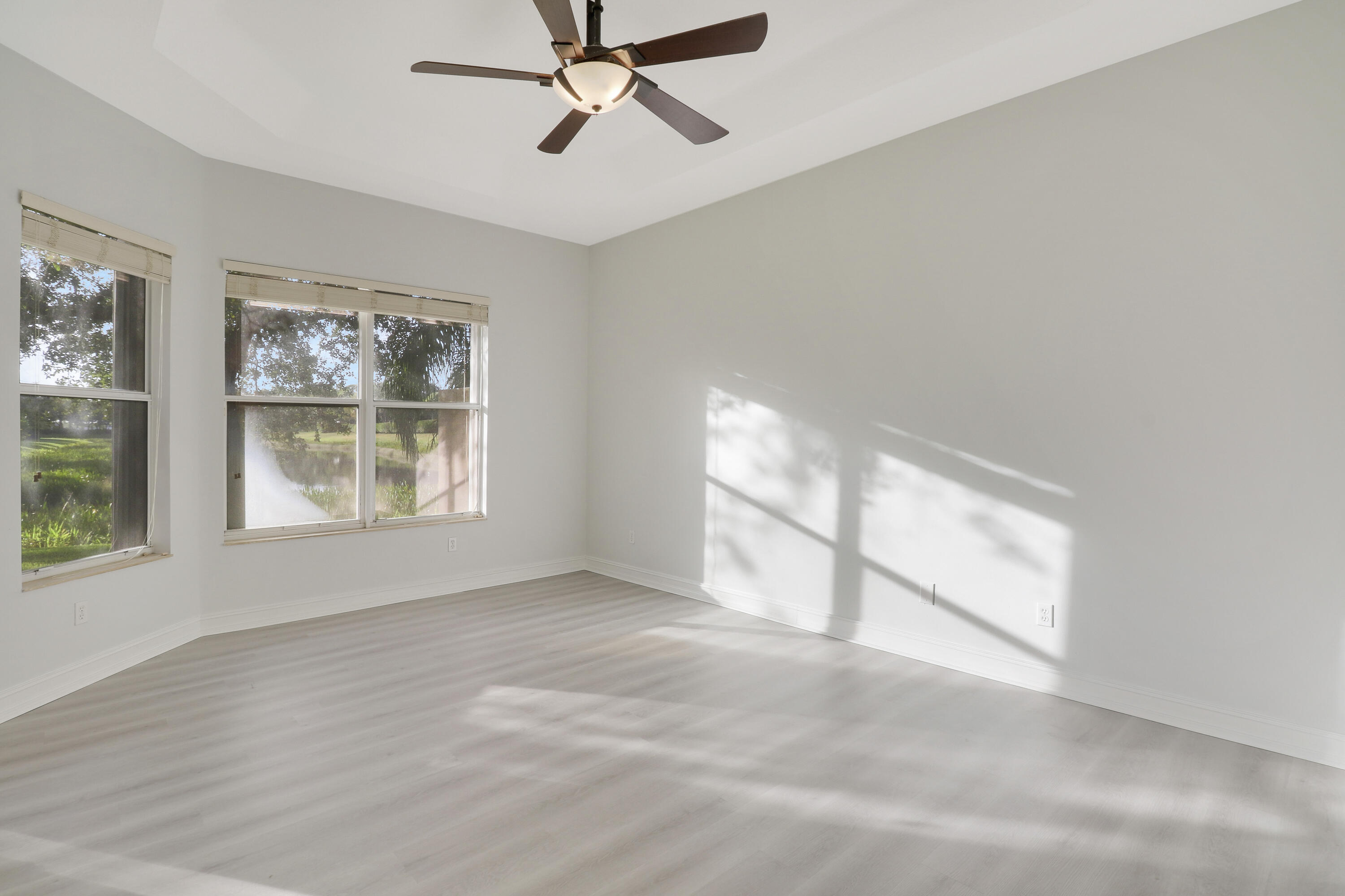 CANYON ISLES 1 - Residential Lease