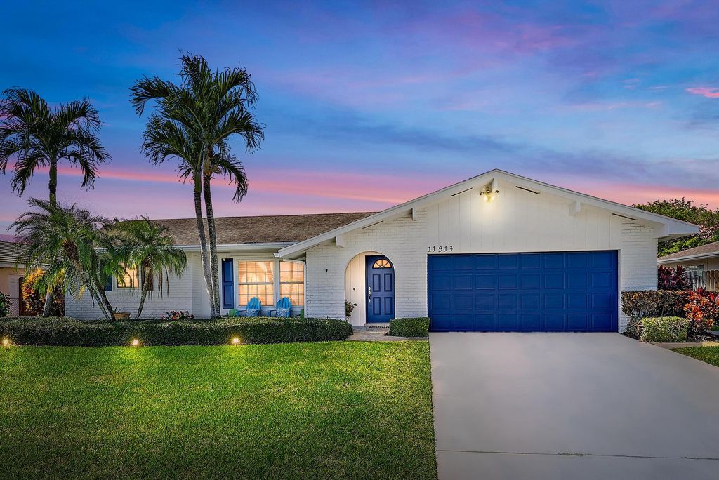 Photo of 11913 Bayberry Street, Palm Beach Gardens, FL 33410 (MLS # R11134787)