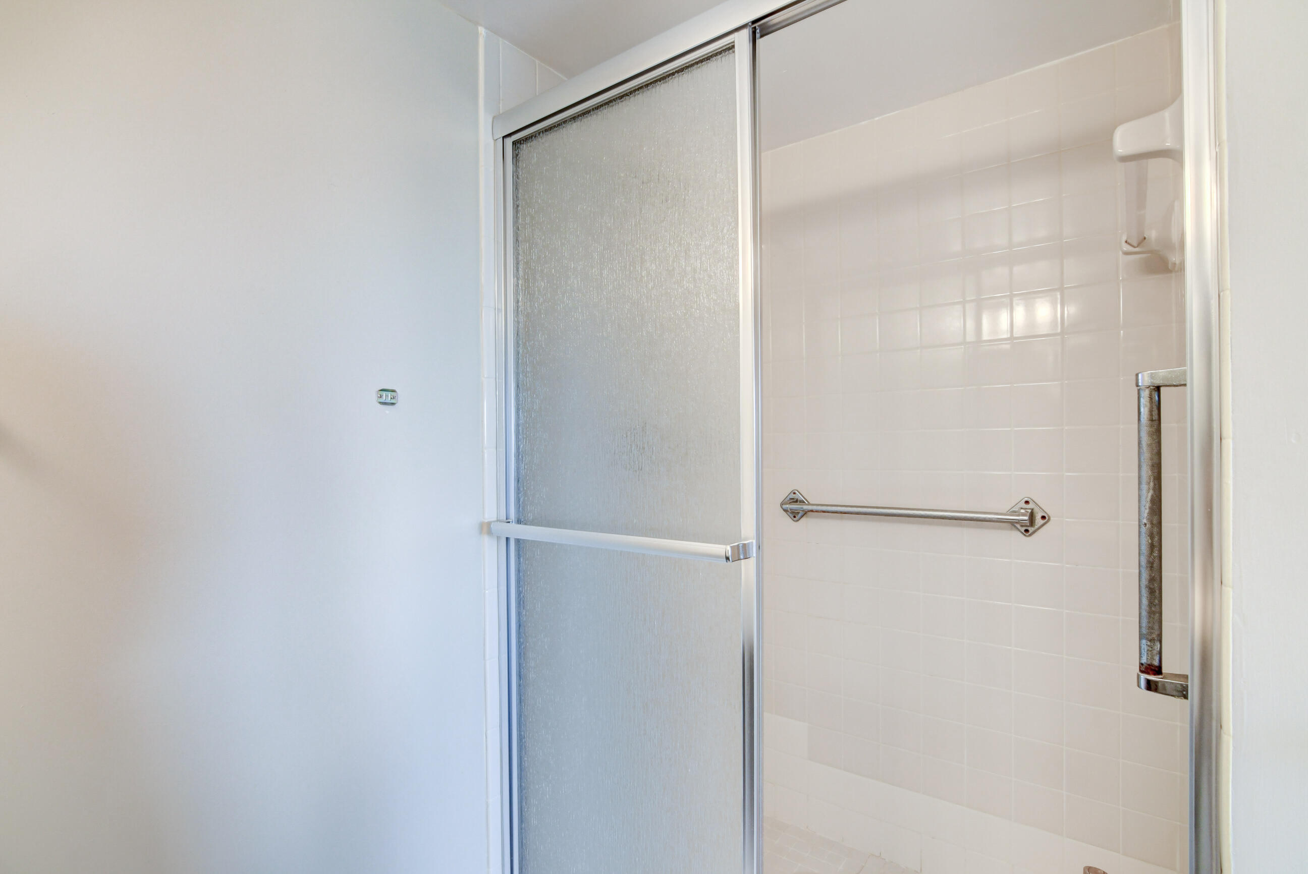 HUNTINGTON LAKES SEC FIVE CONDOS - Residential