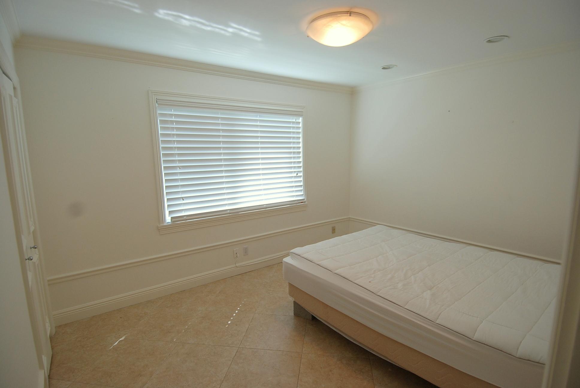 HALLER & GROOTMANS - Residential Lease