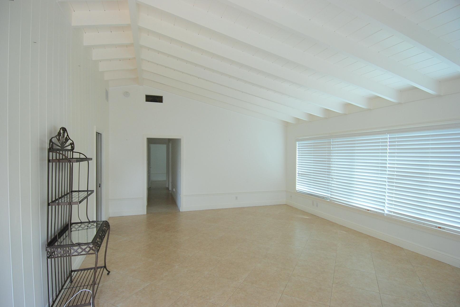 HALLER & GROOTMANS - Residential Lease