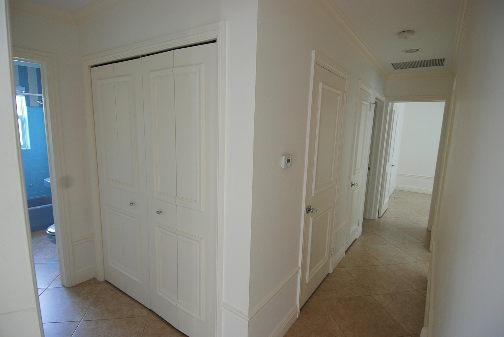 HALLER & GROOTMANS - Residential Lease