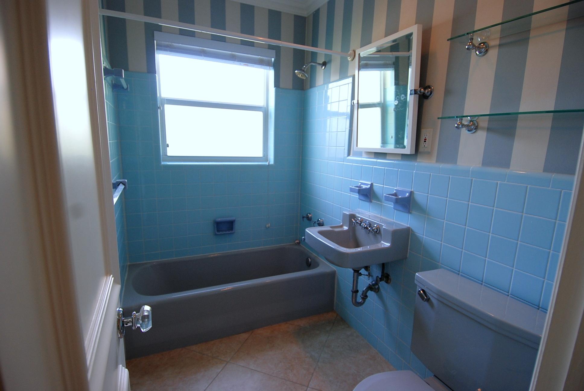 HALLER & GROOTMANS - Residential Lease