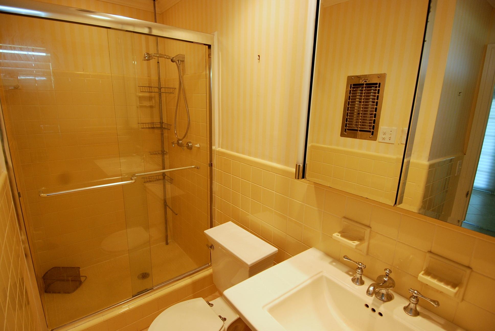 HALLER & GROOTMANS - Residential Lease