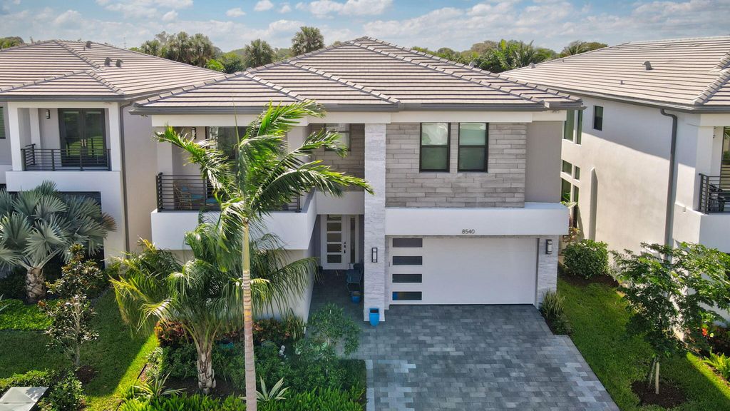 Photo of 8540 Swinley Forest Way, Boca Raton, FL 33434 (MLS # R11038905)