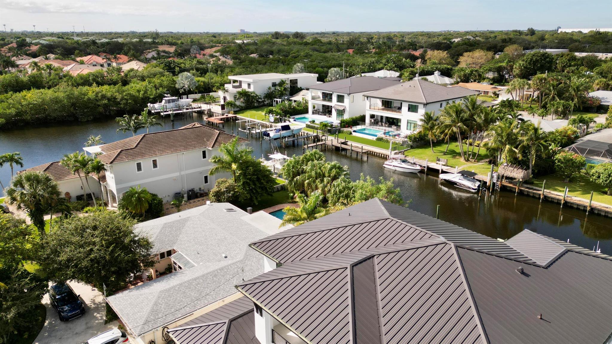 PIRATES COVE - Residential