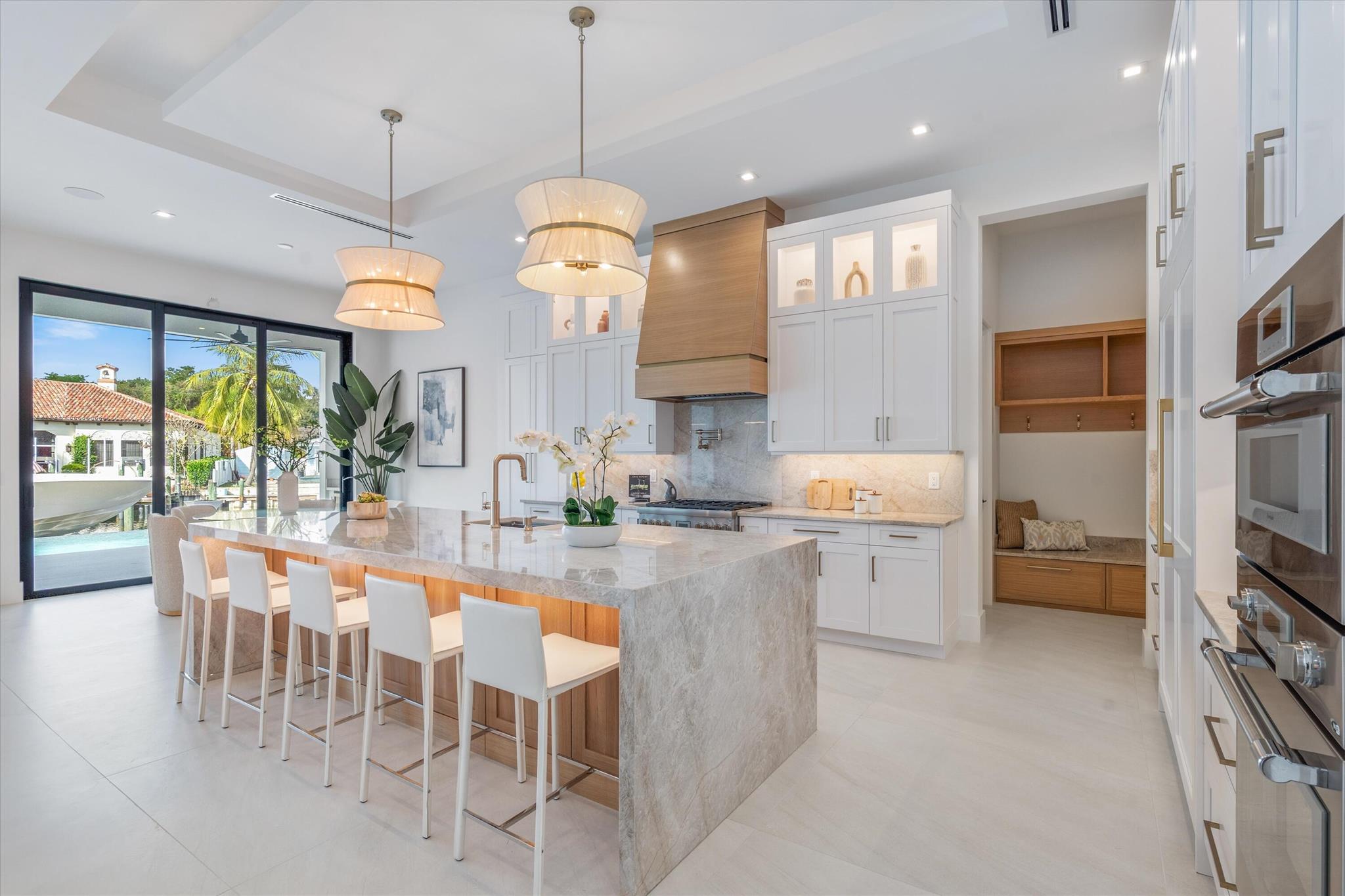 PIRATES COVE - Residential