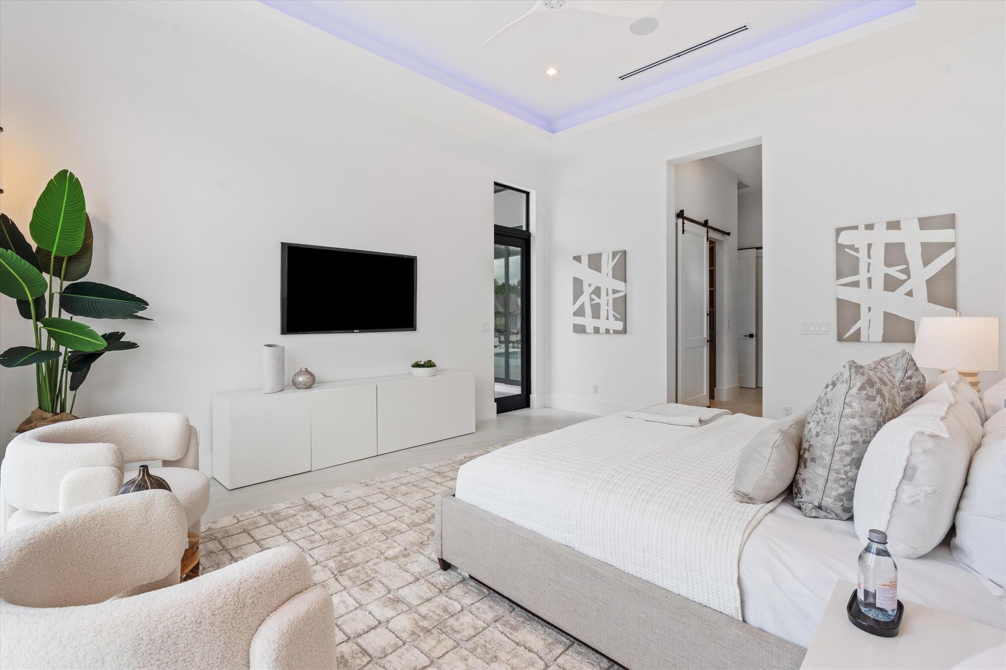 PIRATES COVE - Residential