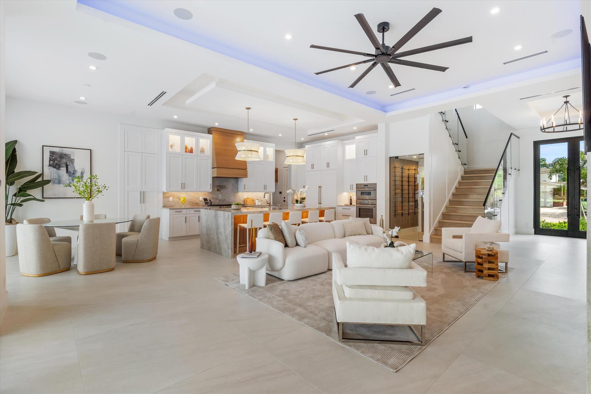 PIRATES COVE - Residential