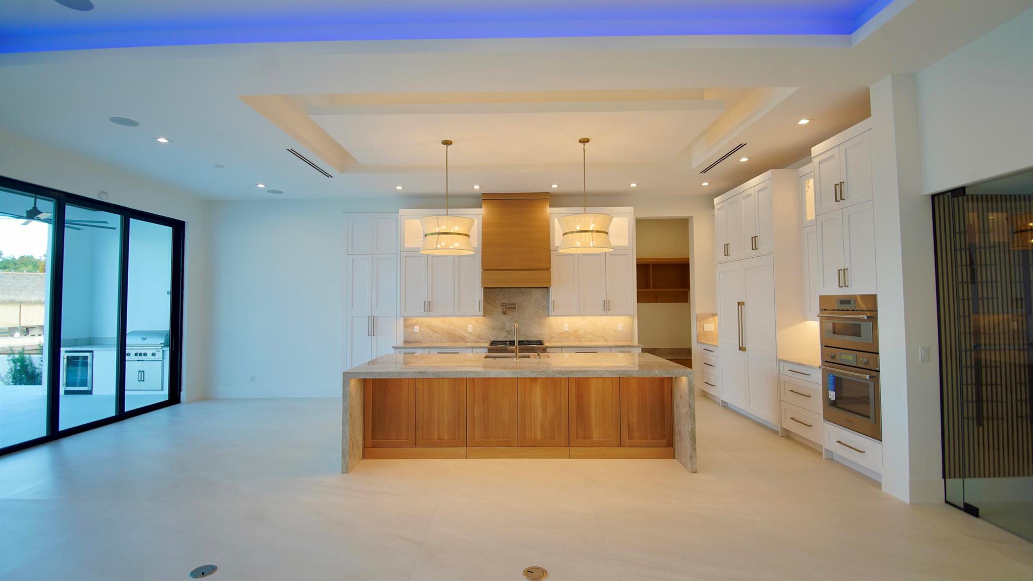 PIRATES COVE - Residential