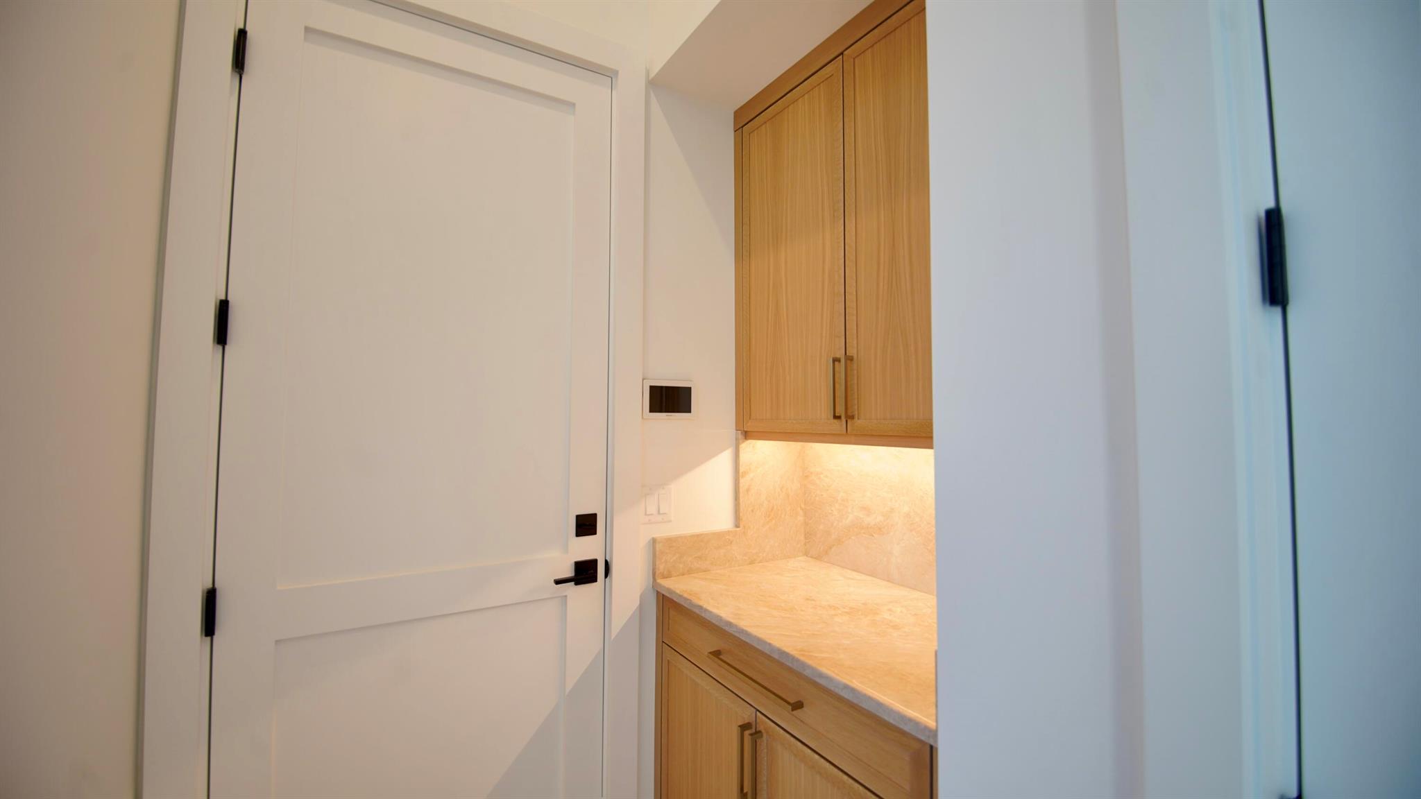 PIRATES COVE - Residential