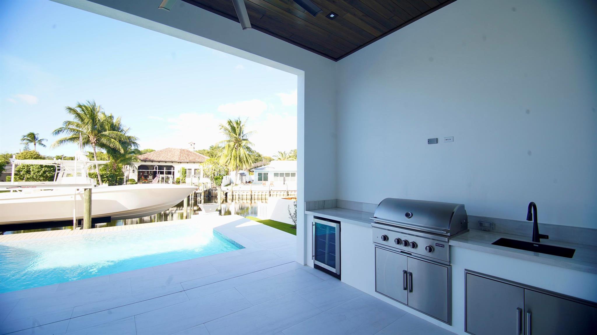 PIRATES COVE - Residential