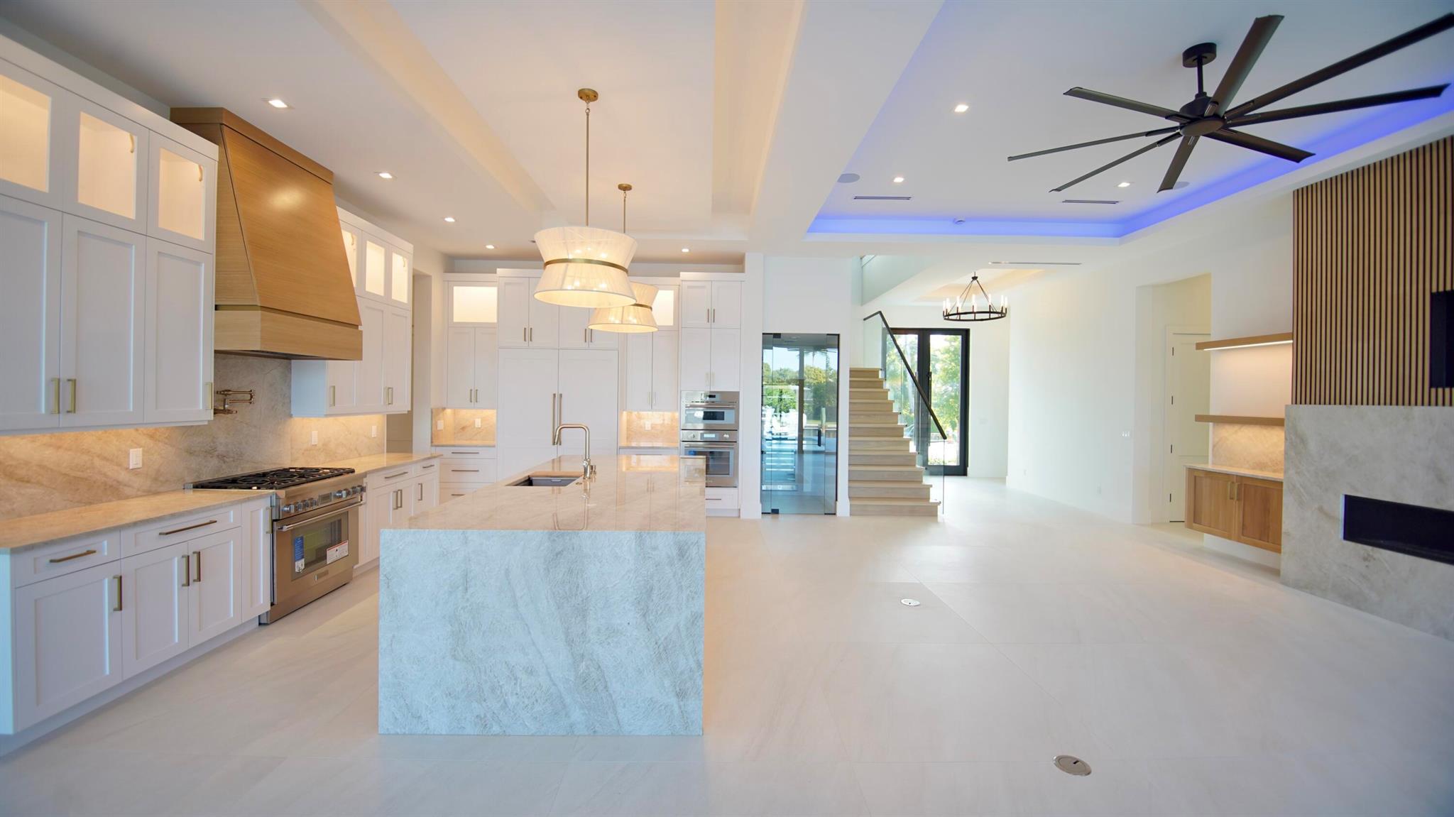 PIRATES COVE - Residential