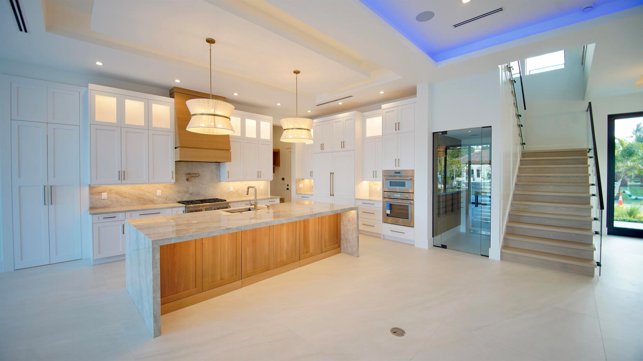 PIRATES COVE - Residential