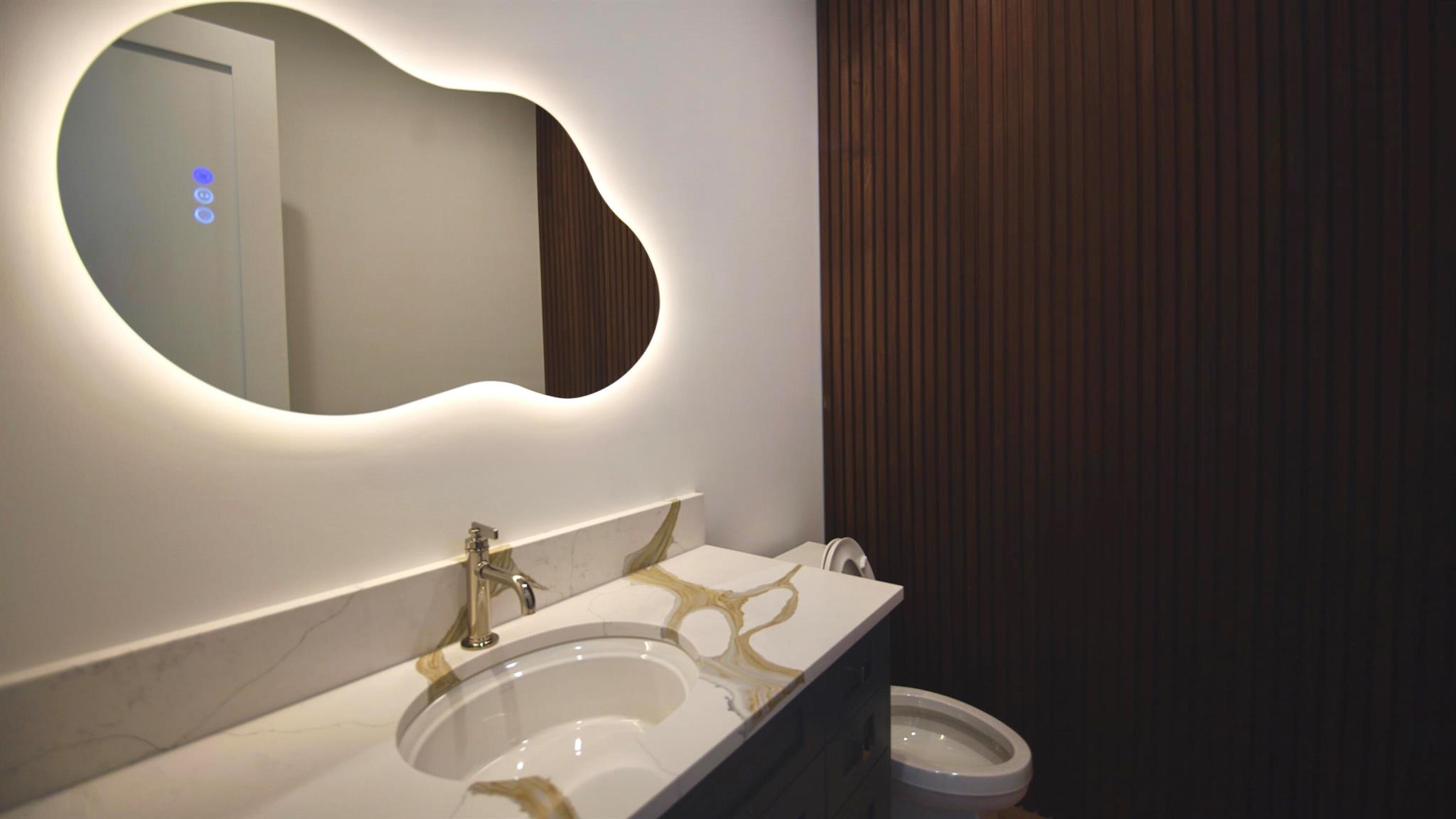 PIRATES COVE - Residential