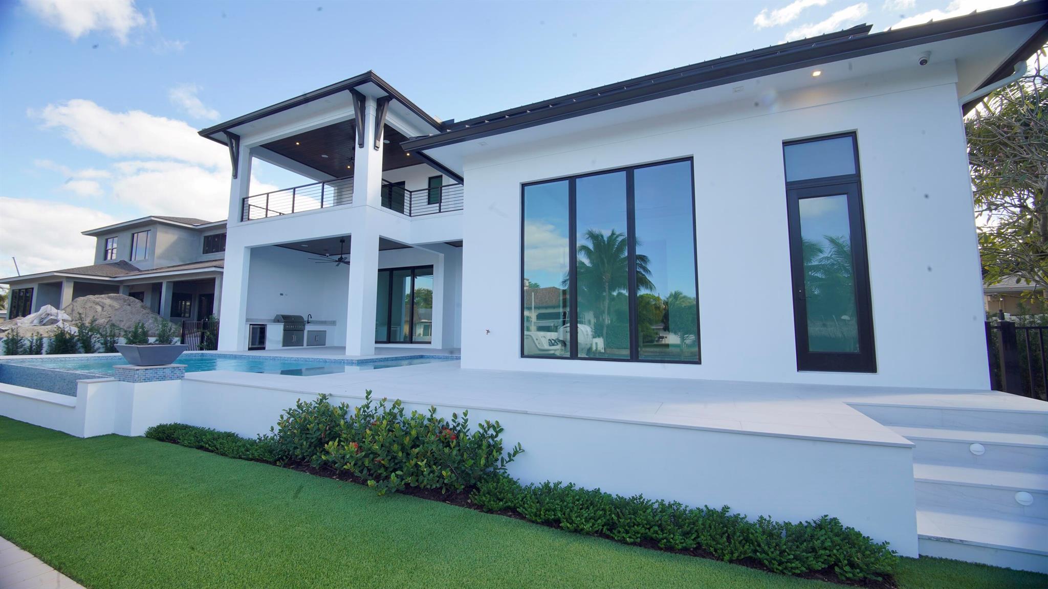 PIRATES COVE - Residential