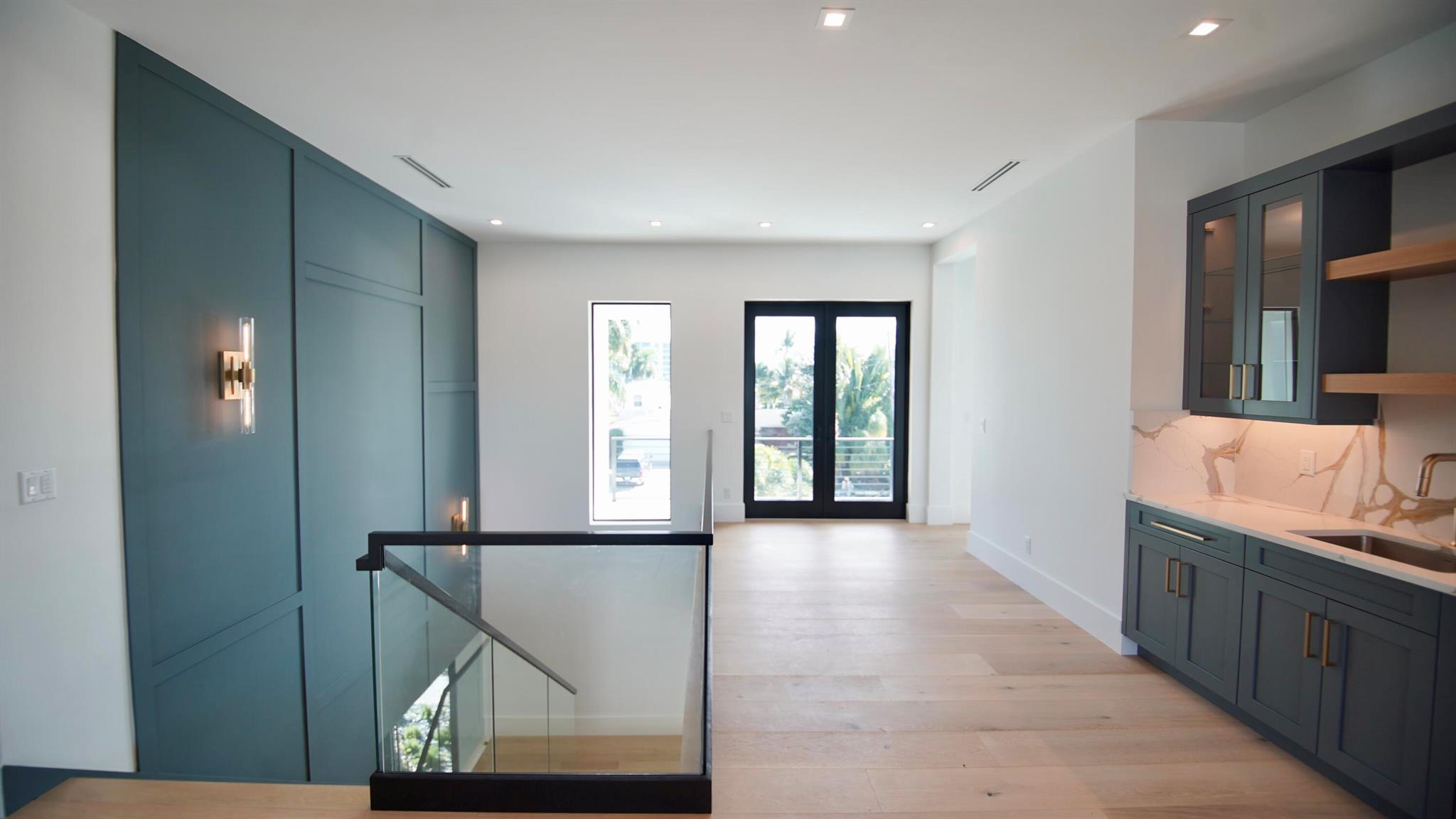 PIRATES COVE - Residential