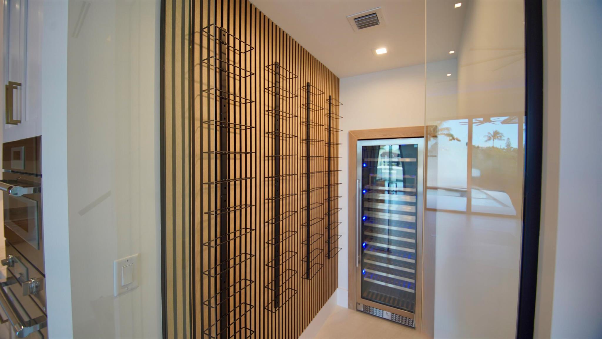 PIRATES COVE - Residential